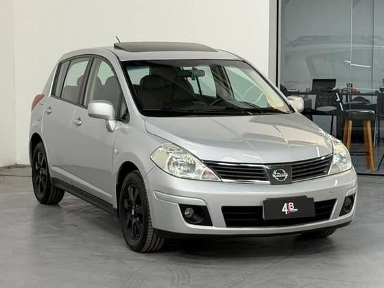 NISSAN TIIDA 1.8 SL 16V GASOLINA 4P AUTOMÁTICO
